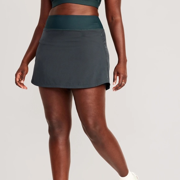 NWT OLD NAVY High-Waisted StretchTech 2-in-1 Skort Color: Glorious Pine - Picture 5 of 7